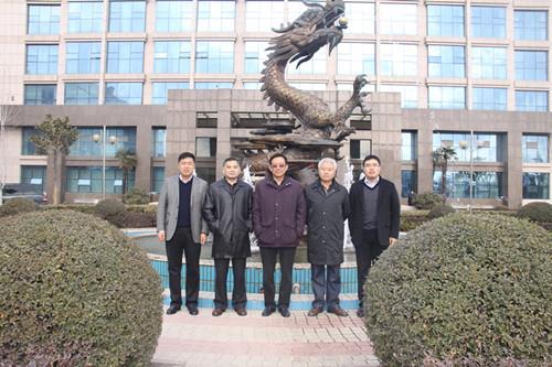 做好產品研發(fā) 服務三農事業(yè)